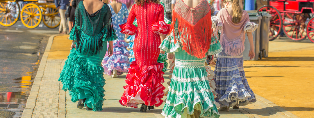 Llega mayo, con sus flores ¡y sus fiestas populares!