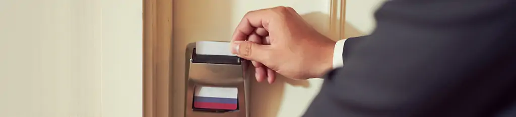 Puerta habitación hotel